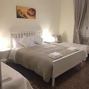 Alloggio in famiglia Sonny House Re Di Affittacamere, Roma